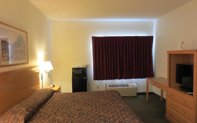 photo 5 of Westbridge Inn & Suites Carrollton