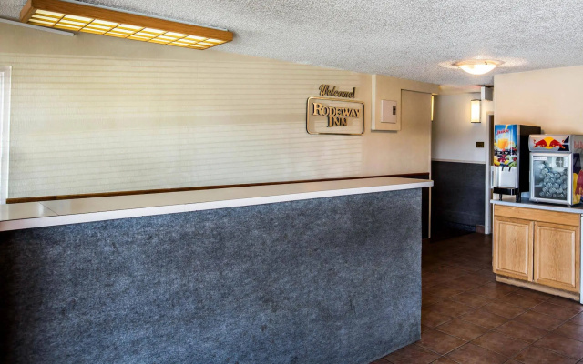 photo 2 of Rodeway Inn Asheville
