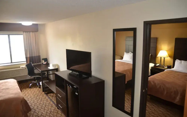 photo 4 of Quality Inn New London