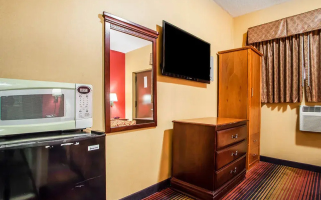 photo 4 of Rodeway Inn
