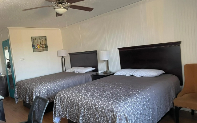 photo 2 of Rodeway Inn Nashville Donelson