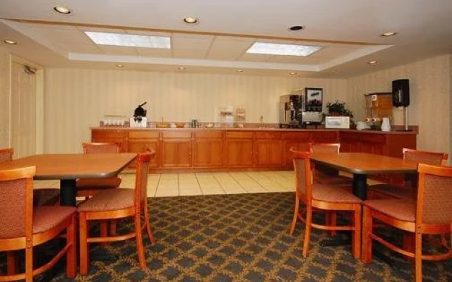 photo 5 of Rodeway Inn Chattanooga