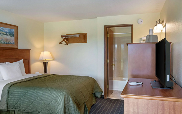 photo 3 of Rodeway Inn