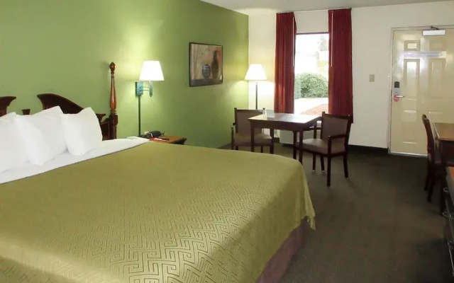 photo 4 of Rodeway Inn