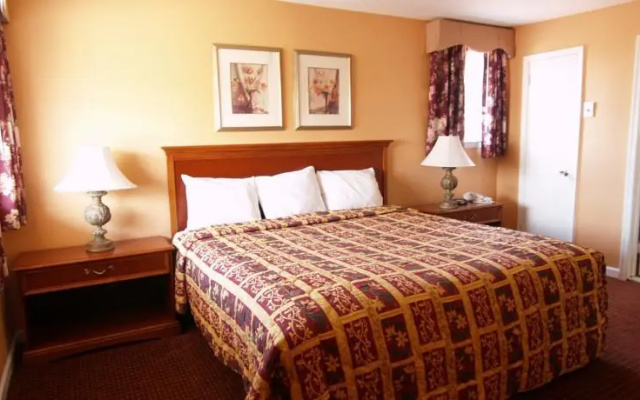 photo 2 of Rodeway Inn
