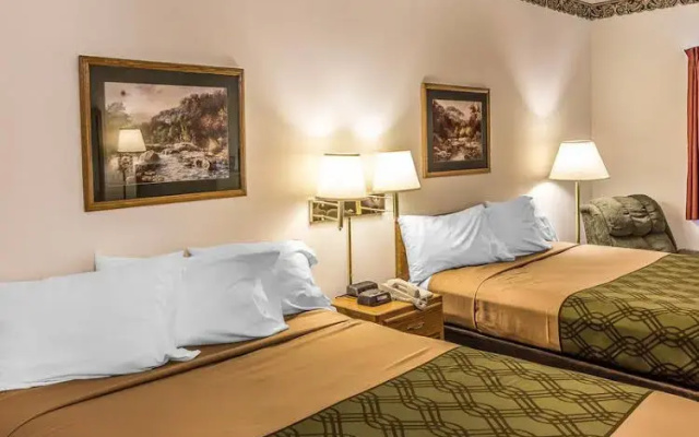 photo 2 of Rodeway Inn
