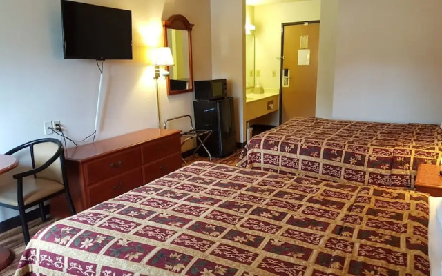 photo 4 of Rodeway Inn