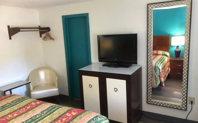 photo 5 of Rodeway Inn / Harbor