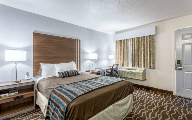 photo 3 of Rodeway Inn