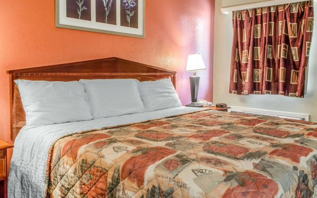 photo 5 of Rodeway Inn Allentown South