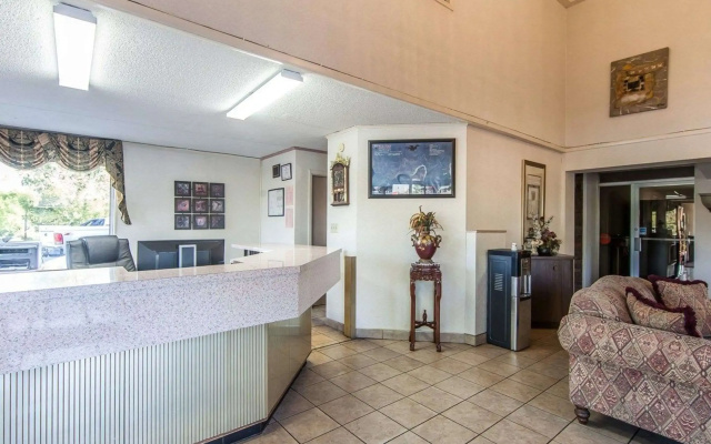 photo 5 of Rodeway Inn