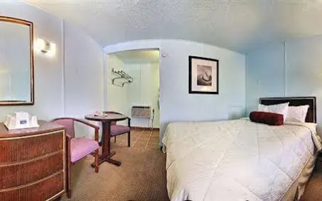photo 5 of Rodeway Inn