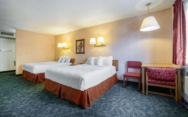 photo 5 of Rodeway Inn Whitehalla