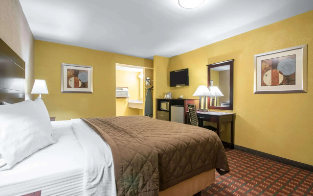 photo 5 of Rodeway Inn Towanda