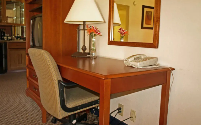 photo 5 of Rodeway Inn Airport