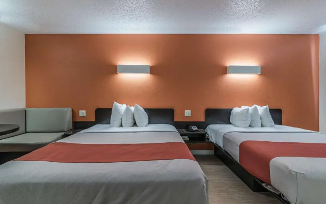 photo 5 of Motel 6 Albany Ny Airport