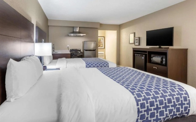 photo 5 of Rodeway Inn and Suites Ontario
