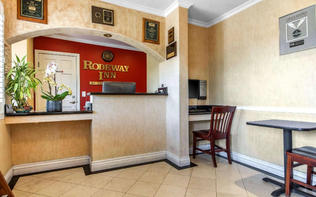 photo 2 of Rodeway Inn