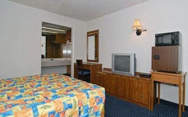 photo 3 of Holiday Inn Express Brevard City Center by IHG