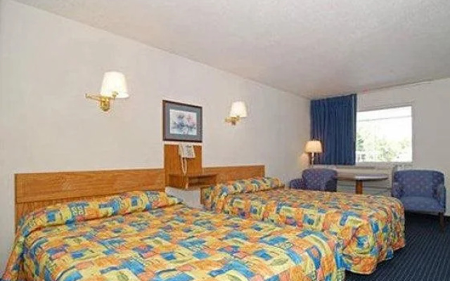 photo 4 of Holiday Inn Express Brevard City Center by IHG
