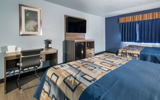 photo 5 of Rodeway Inn Carrollton I-35E