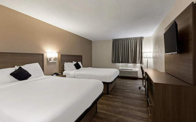 photo 2 of Red Lion Inn & Suites Caseyville