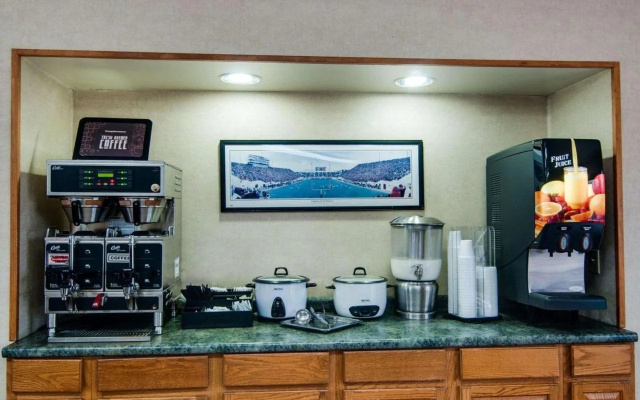 photo 5 of Rodeside Inn