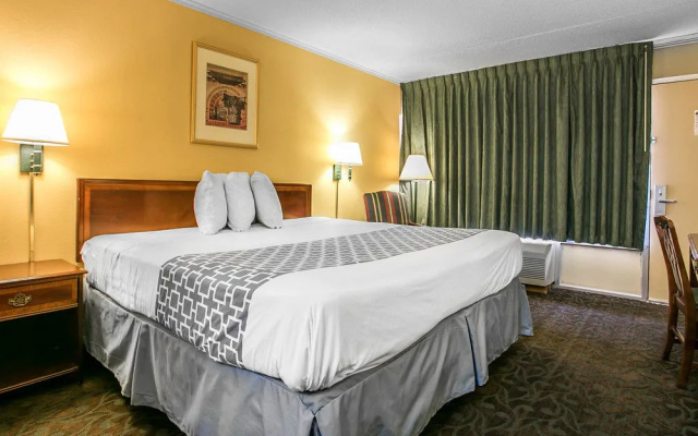photo 5 of Rodeway Inn & Conference Center