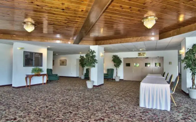 photo 5 of Rodeway Inn Conference Center Allentown Pennsylvania