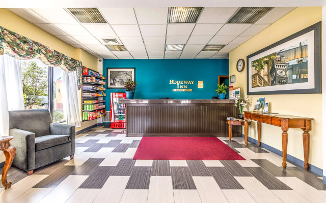 photo 2 of Knights Inn Montgomeryville