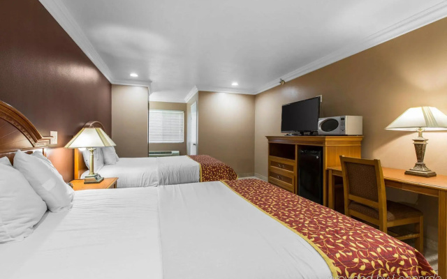 photo 4 of Rodeway Inn