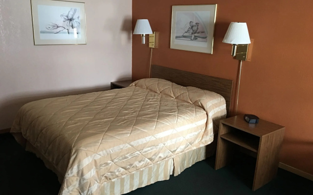 photo 4 of Red Roof Inn Des Moines