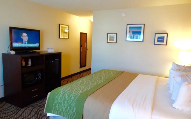 photo 5 of Country Inn & Suites, Coeur D'Alene
