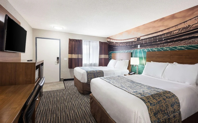 photo 3 of Rodeway Inn East Lansing University Area
