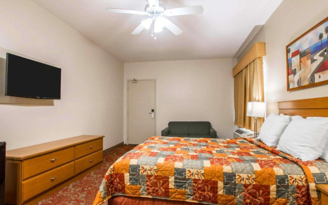 photo 3 of Rodeway Inn Encinitas North