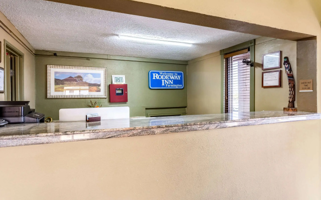 photo 2 of Rodeway Inn Farmington
