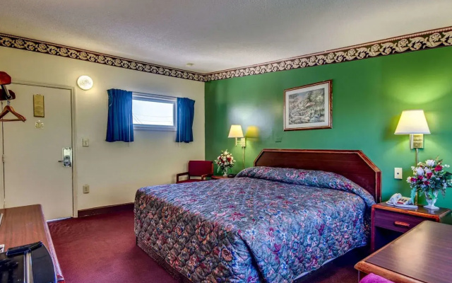 photo 4 of The Georgetown Inn
