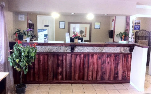 photo 2 of Rodeway Inn Grand Junction
