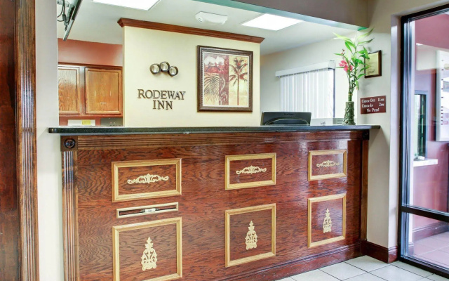 photo 2 of Rodeway Inn