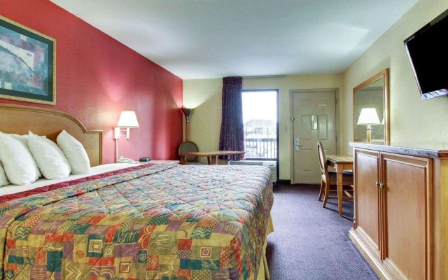 photo 4 of Rodeway Inn