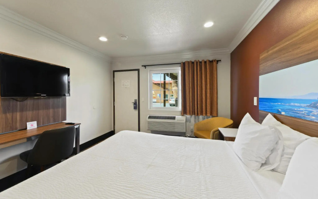 photo 5 of Hyland Inn Near Legoland