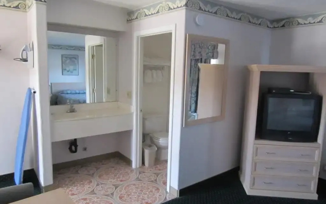 photo 5 of Rodeway Inn Monterey