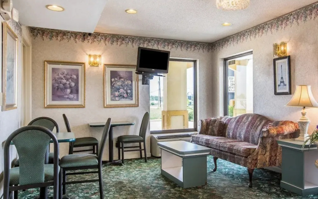 photo 2 of Key West Inn - Montgomery South
