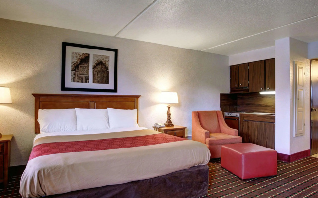 photo 2 of Rodeway Inn New Braunfels - San Antonio Area