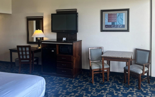 photo 4 of Motel 6 Oceanside, CA Marina / Camp Pendleton