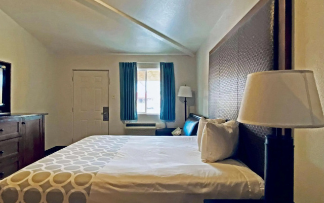 photo 2 of Rodeway Inn Old Town Scottsdale