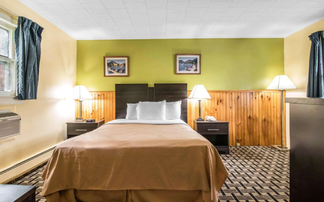 photo 4 of Rodeway Inn Rutland