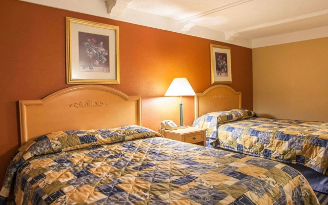 photo 4 of Rodeway Inn