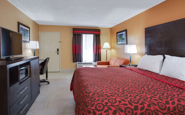 photo 2 of Rodeway Inn