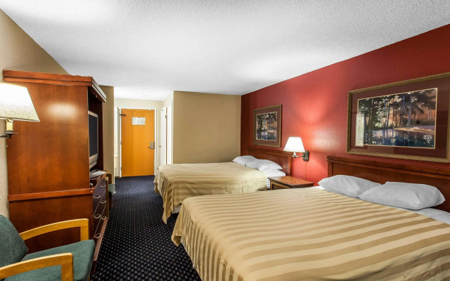 photo 4 of Rodeway Inn Seattle Airport